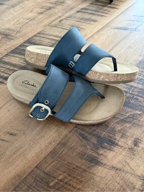 Clarks Navy Leather Two-Strap Thong Sandals with Gold Buckle